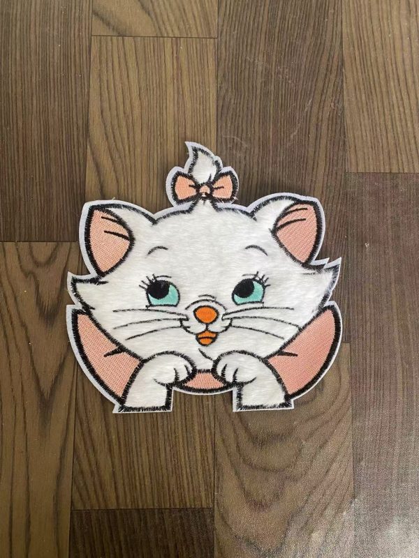 Patches-cat sew on
